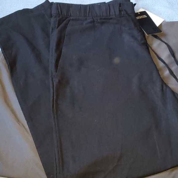 H&M - Picture 2 of 9